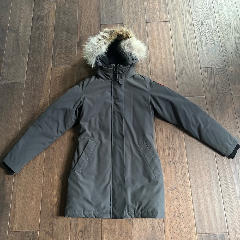 Authentic Canada Goose Women’s Victoria Parka (in Graphite Grey)